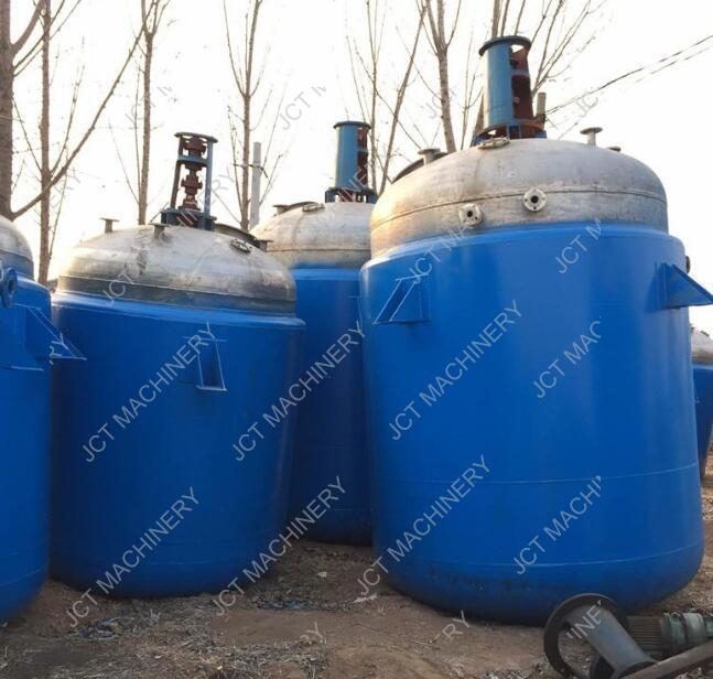 How can we maintain the quality of chemical tank mixers for resins?